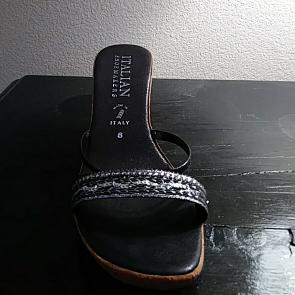 Shoes - Picture 2 of 4
